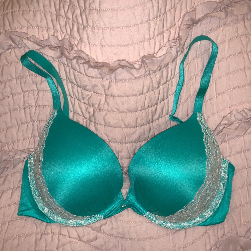 Fabulous by Victoria Secret 36C